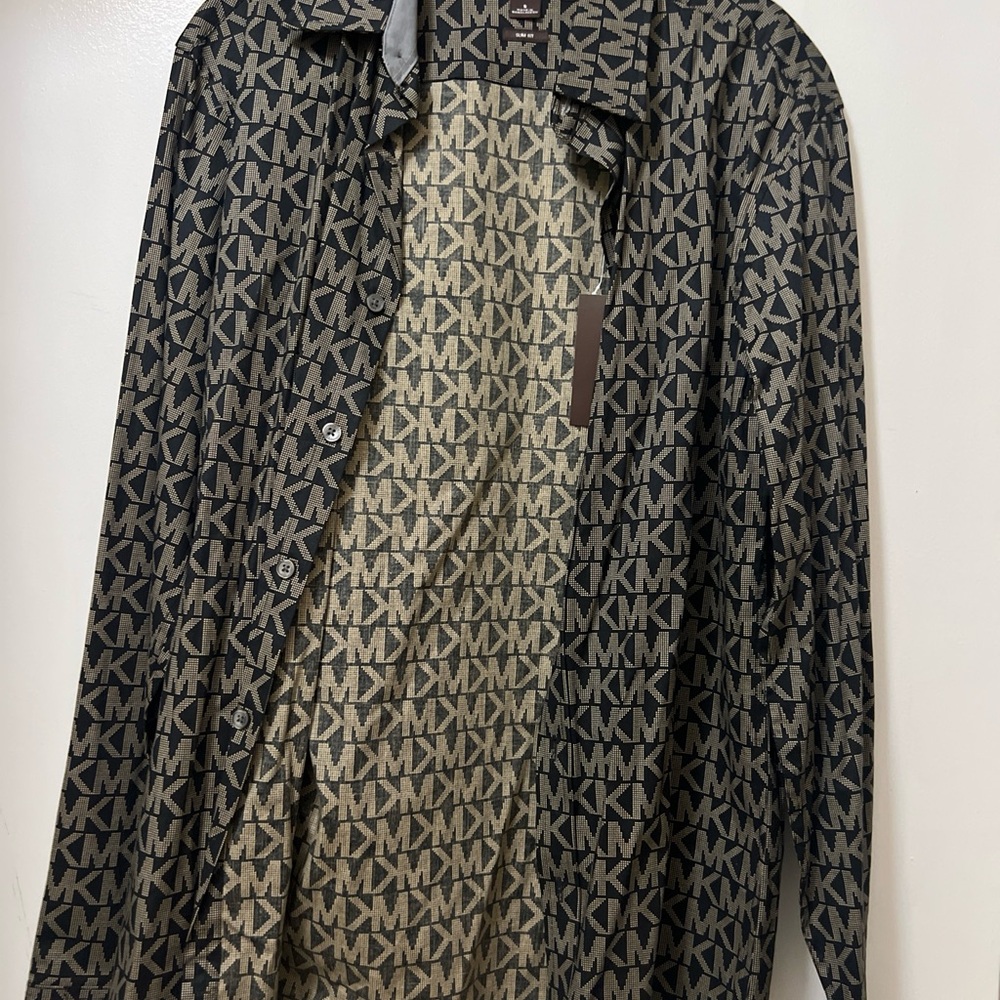 Michael Kors Black / Tan Button Down All Over Logo Men’s S Slim Fit NWT $128.00 - Picture 7 of 10